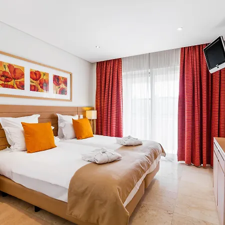 Hotell As Cascatas Golf & Vilamoura