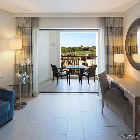 فندق As Cascatas Golf & 5*