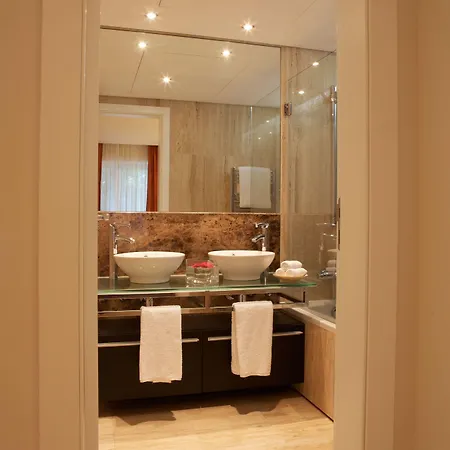 Hotel As Cascatas Golf & 5*